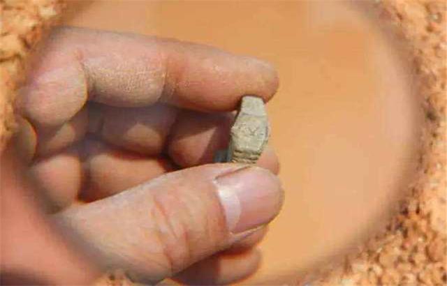 我國最神秘的三件文物，每件都像穿越過去的，專家都解釋不了
