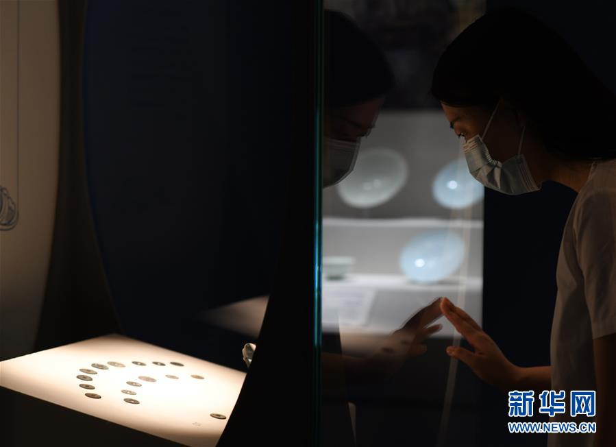（文化）（3）“浮槎萬里——中國古代陶瓷海上貿(mào)易展”在國博開幕
