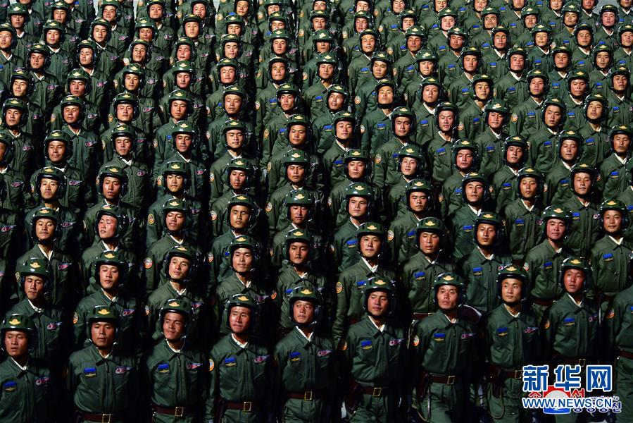 (國際)(7)朝鮮舉行閱兵式慶祝勞動黨建黨75周年