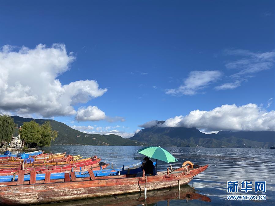（圖文互動(dòng)）（1）生態(tài)搬遷，“退一步”守護(hù)瀘沽湖清清的水源