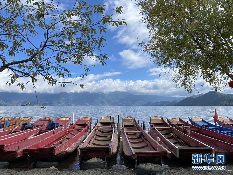 （圖文互動(dòng)）（4）生態(tài)搬遷，“退一步”守護(hù)瀘沽湖清清的水源