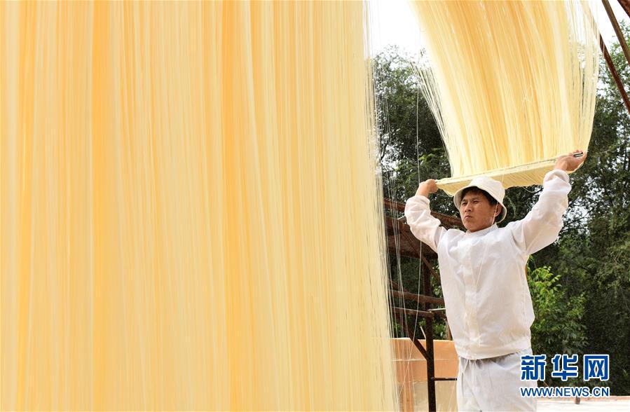 （社會(huì)）（2）河北威縣：掛面飄香促農(nóng)增收