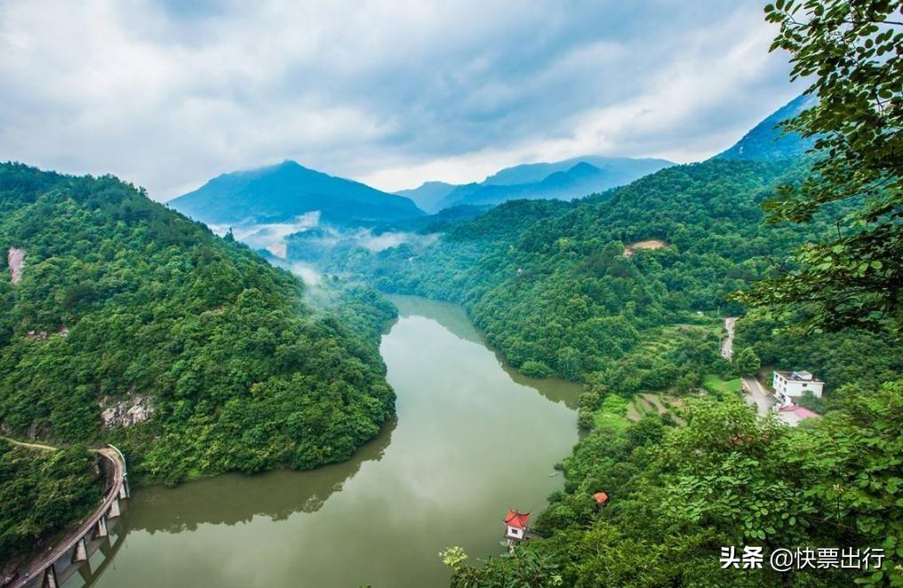 11月去旅行，國內(nèi)這些秋景哪個最讓你心動？