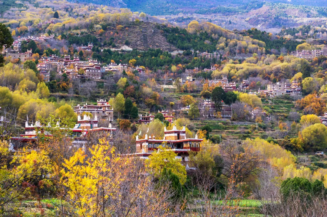 秋色絕美的10個(gè)古鎮(zhèn)，累了就去小住幾日