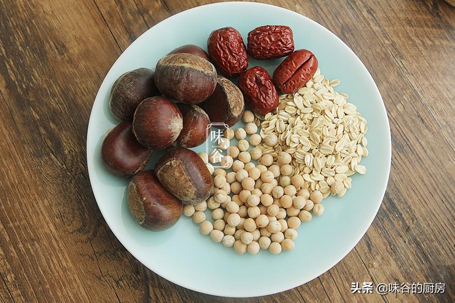 早餐，多給家人做這10款豆?jié){，香濃營養(yǎng)，好喝易吸收，全家都愛