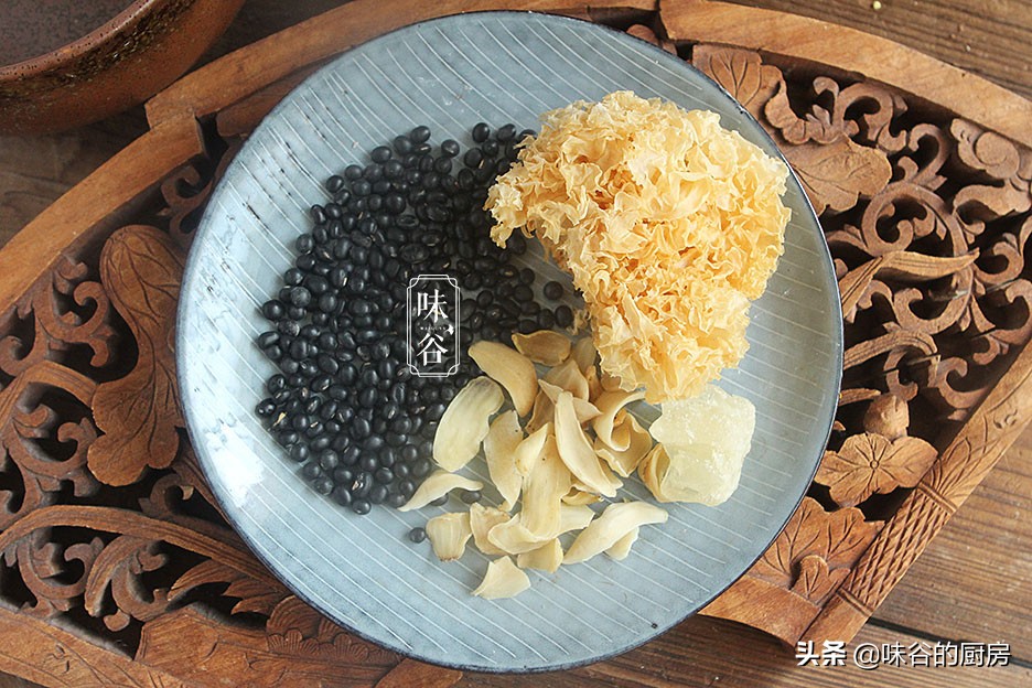 早餐，多給家人做這10款豆?jié){，香濃營養(yǎng)，好喝易吸收，全家都愛