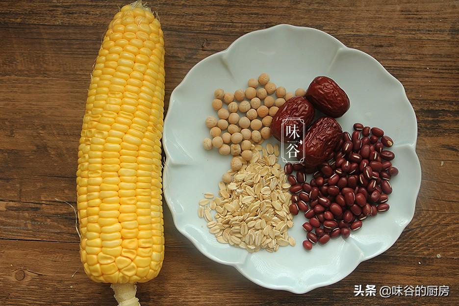 早餐，多給家人做這10款豆?jié){，香濃營養(yǎng)，好喝易吸收，全家都愛