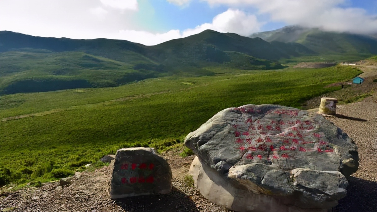 被譽(yù)為，國內(nèi)最美的6條公路，走過即領(lǐng)略了半個(gè)中國的美的