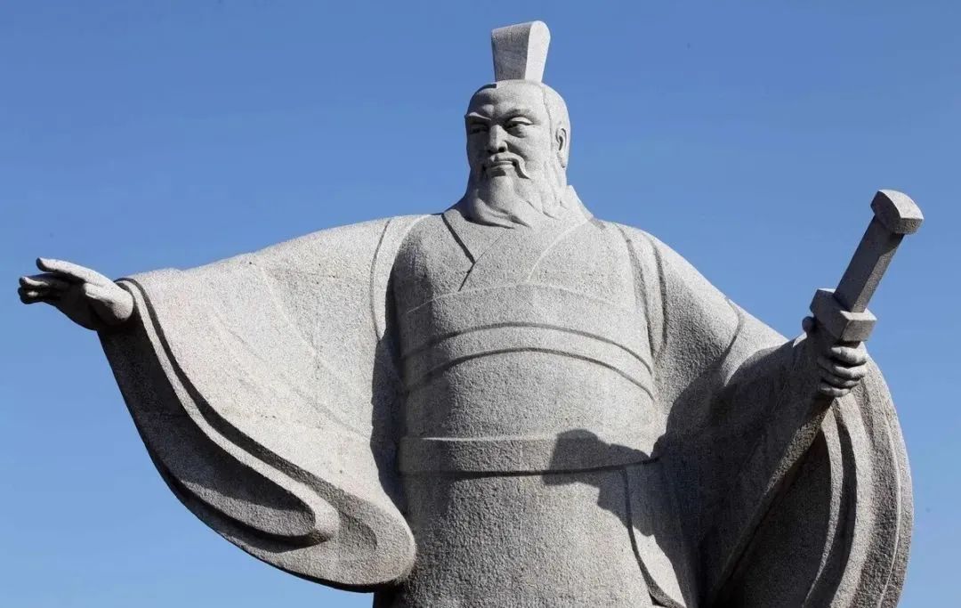 欲為大樹，莫與草爭，永遠不要和層次不同的人爭辯
