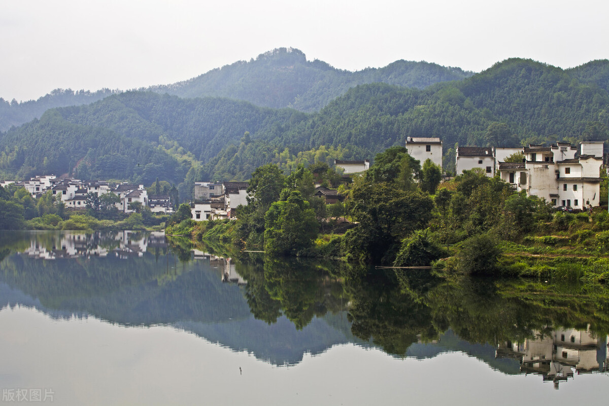 國內(nèi)景色最美的十大古鎮(zhèn)，景色絕倫，快來看看你都去過哪幾個(gè)？
