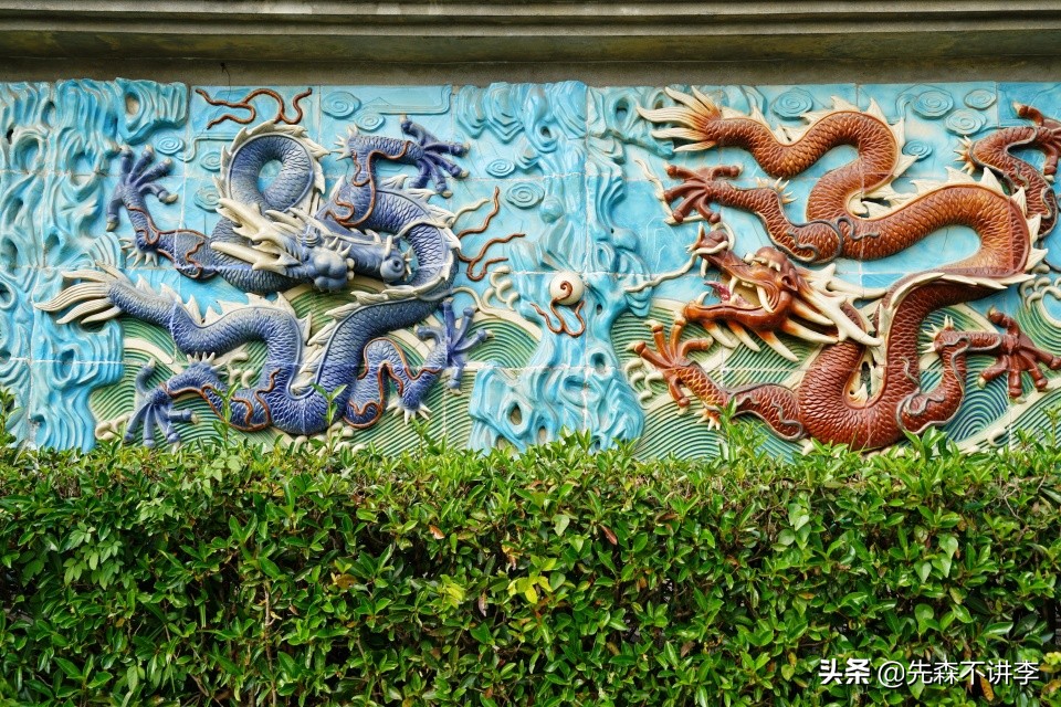國內(nèi)有四座九龍壁，其中三座是傳世真品，而江蘇那座居然是高仿品