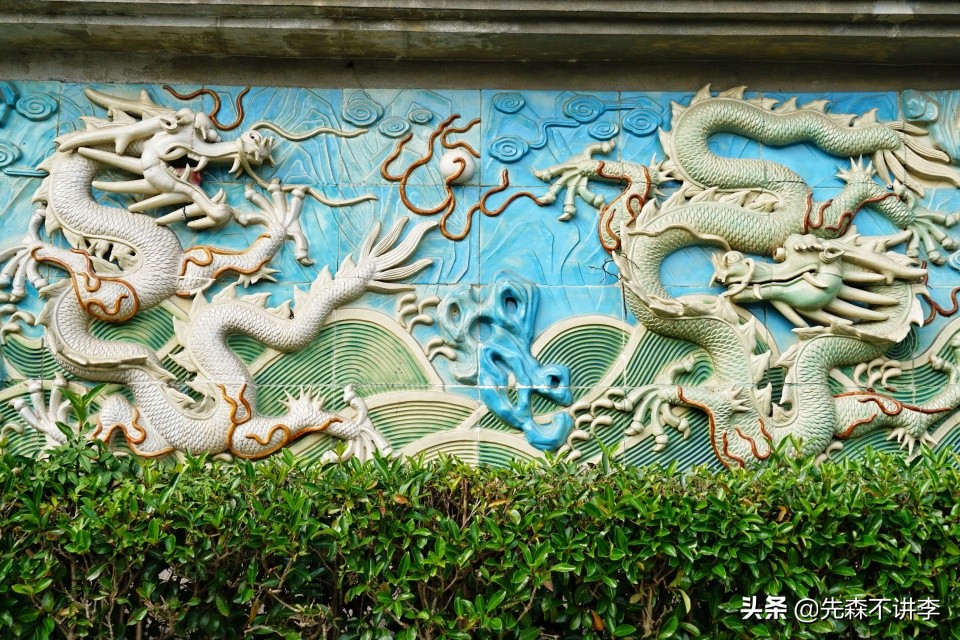 國內(nèi)有四座九龍壁，其中三座是傳世真品，而江蘇那座居然是高仿品