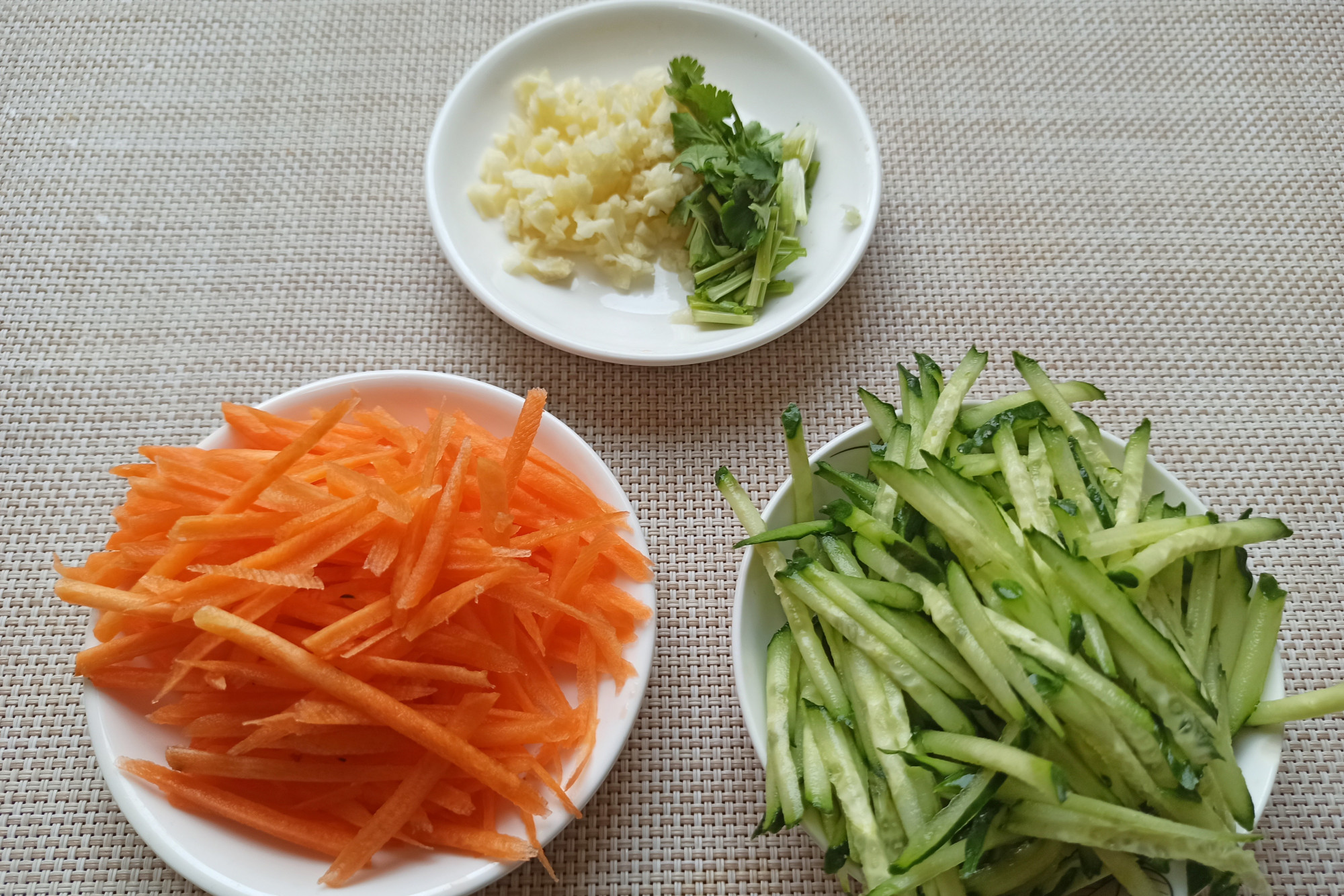 6道好吃的涼拌菜做法，清涼爽口，開胃解油膩，學(xué)會(huì)做給家人們吃