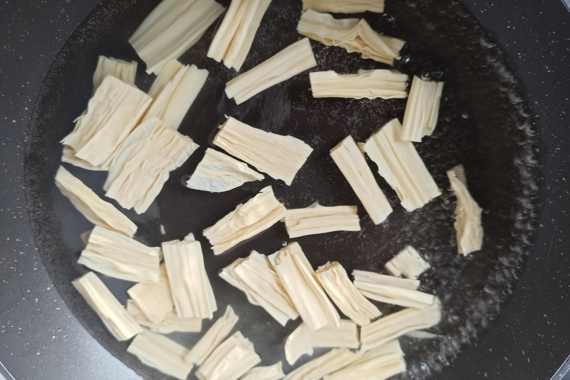 6道好吃的涼拌菜做法，清涼爽口，開胃解油膩，學(xué)會(huì)做給家人們吃