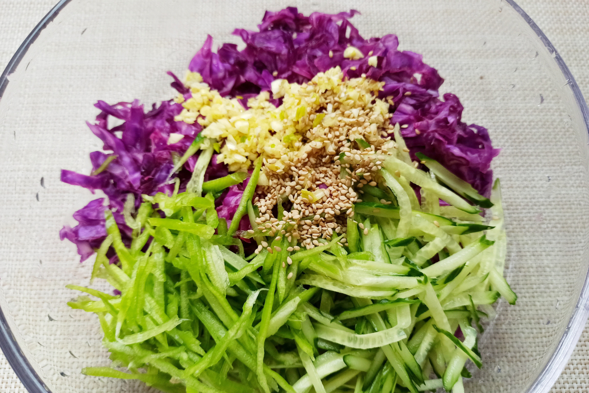6道好吃的涼拌菜做法，清涼爽口，開胃解油膩，學(xué)會(huì)做給家人們吃