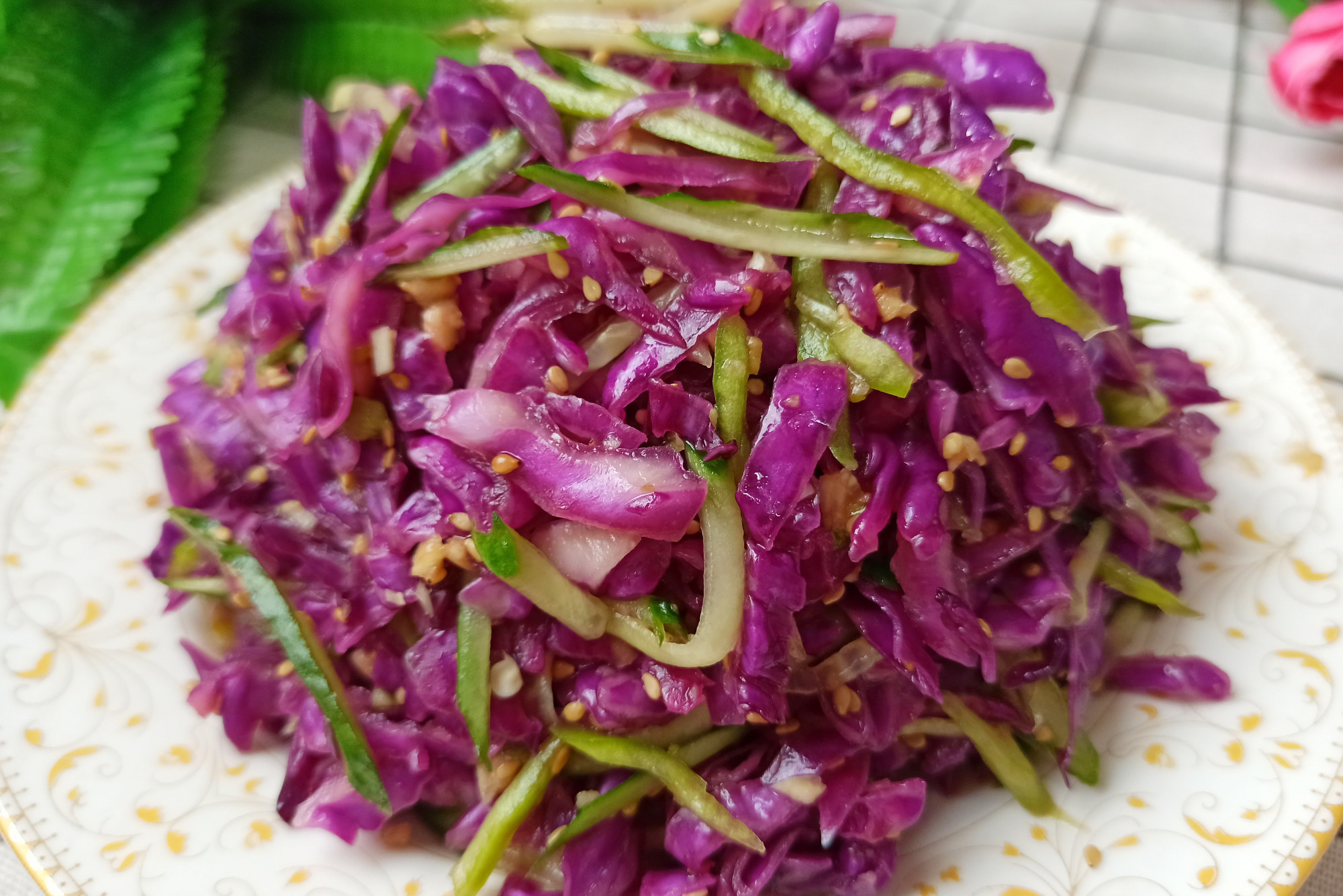 6道好吃的涼拌菜做法，清涼爽口，開胃解油膩，學(xué)會(huì)做給家人們吃