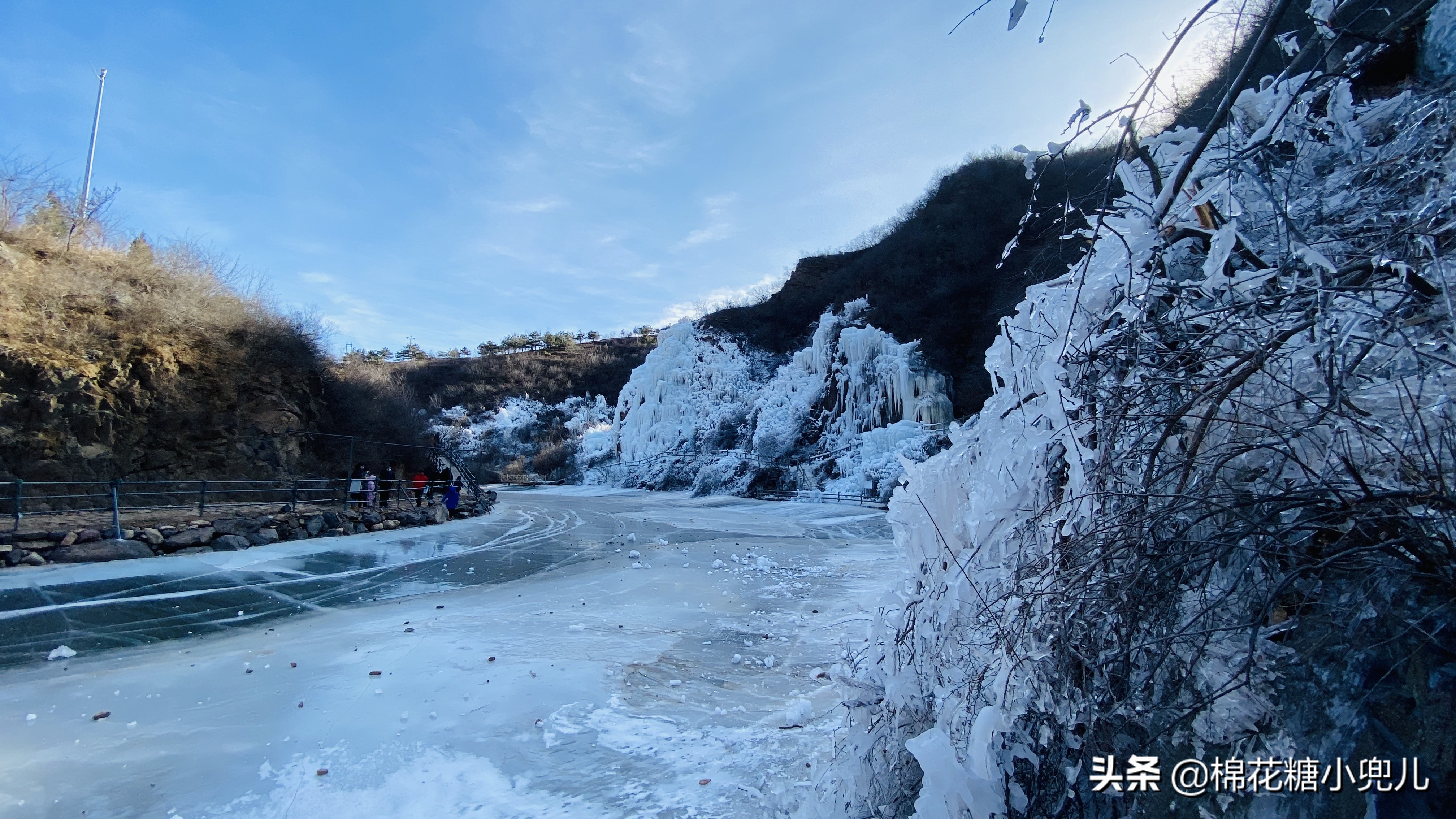 北京郊區(qū)冬季旅行必去的冰瀑布群，距離近無需徒步1小時就能到達