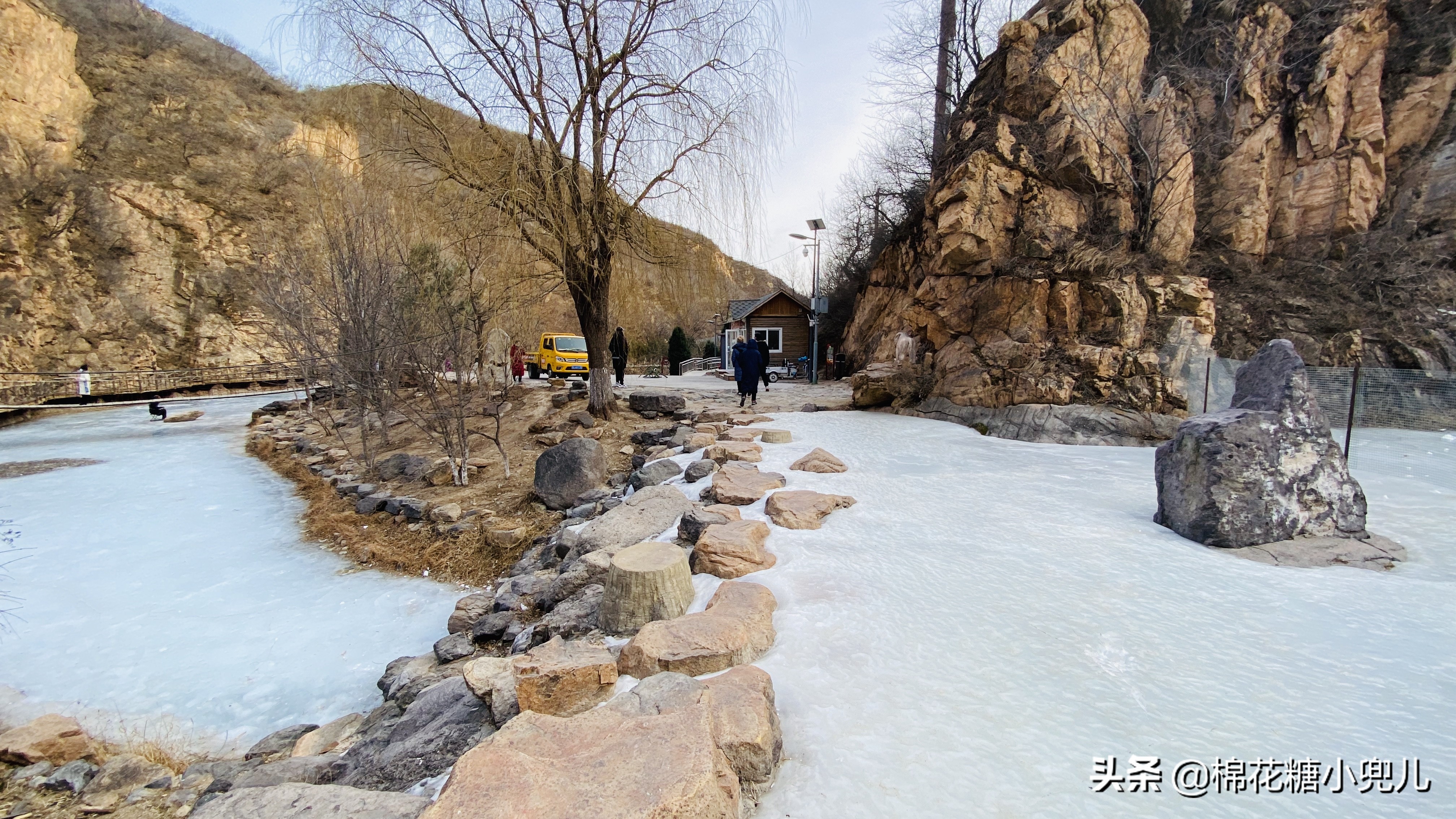 北京郊區(qū)冬季旅行必去的冰瀑布群，距離近無需徒步1小時就能到達