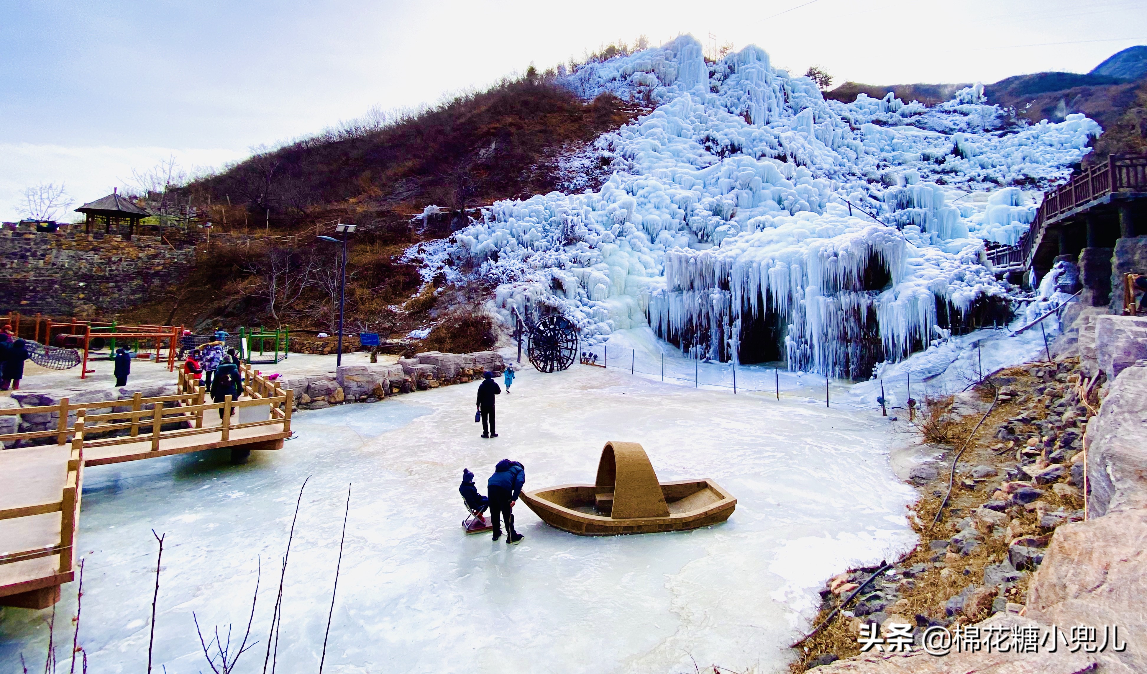 北京郊區(qū)冬季旅行必去的冰瀑布群，距離近無需徒步1小時就能到達