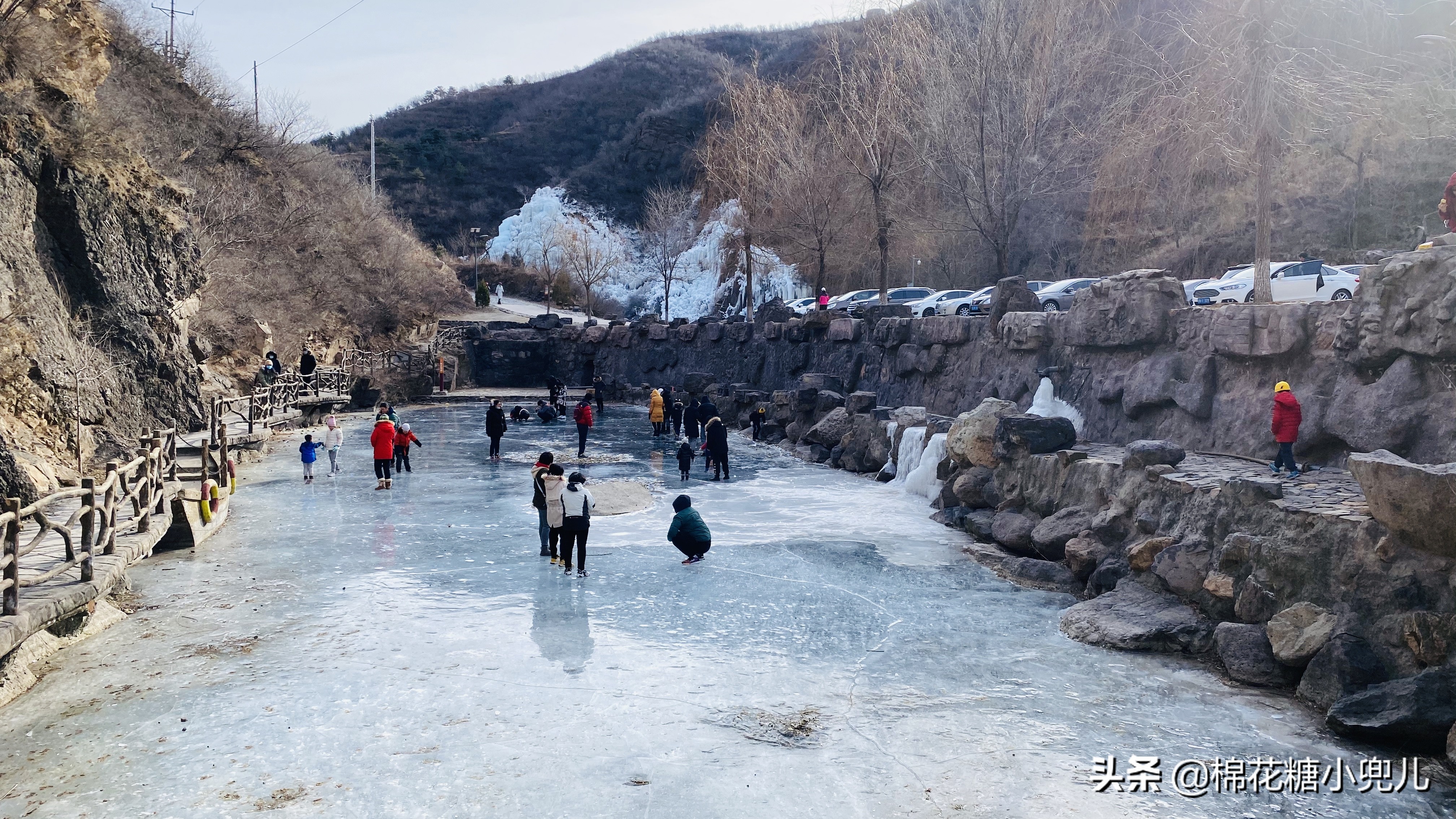 北京郊區(qū)冬季旅行必去的冰瀑布群，距離近無需徒步1小時就能到達