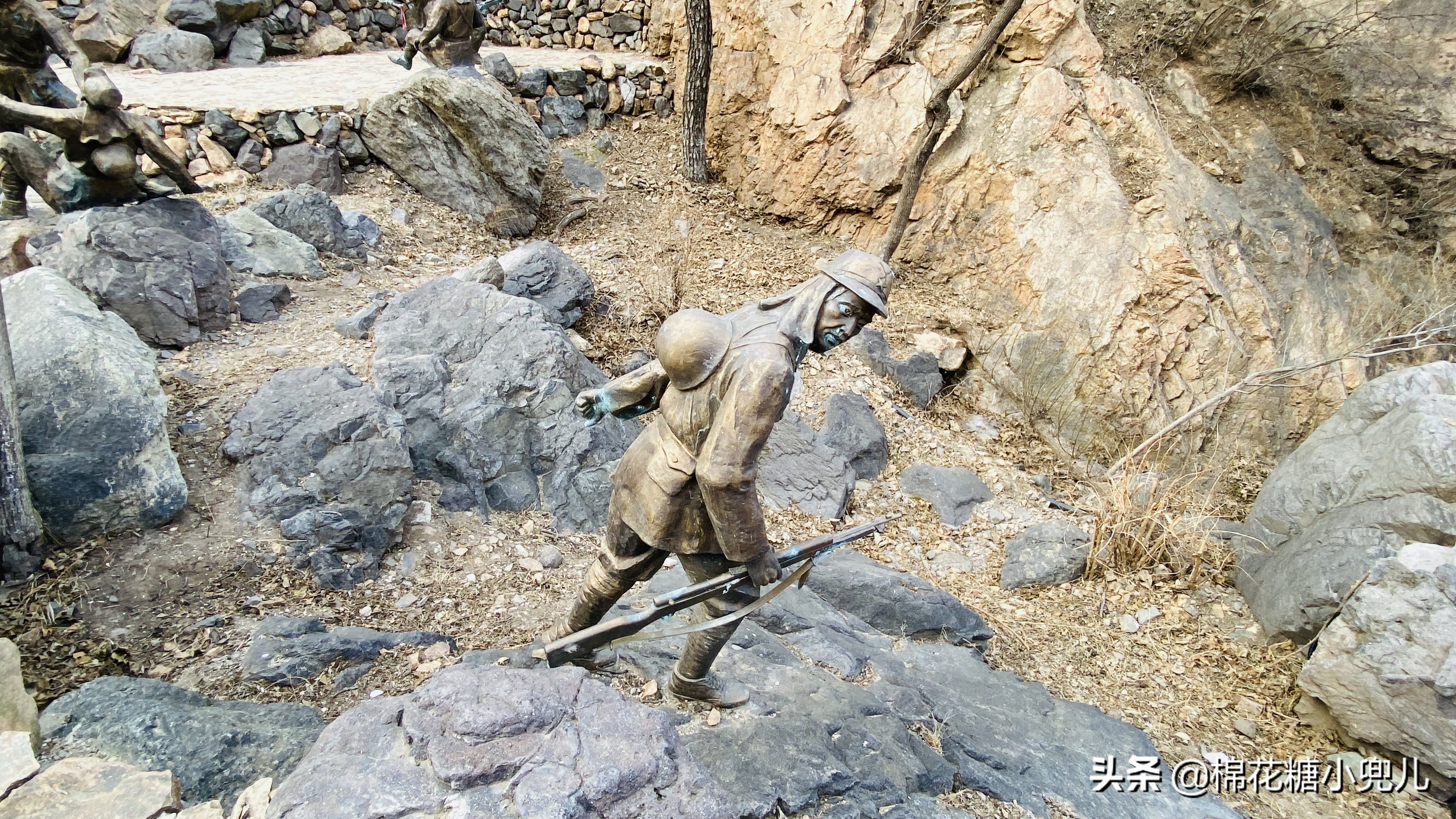 北京郊區(qū)冬季旅行必去的冰瀑布群，距離近無需徒步1小時就能到達