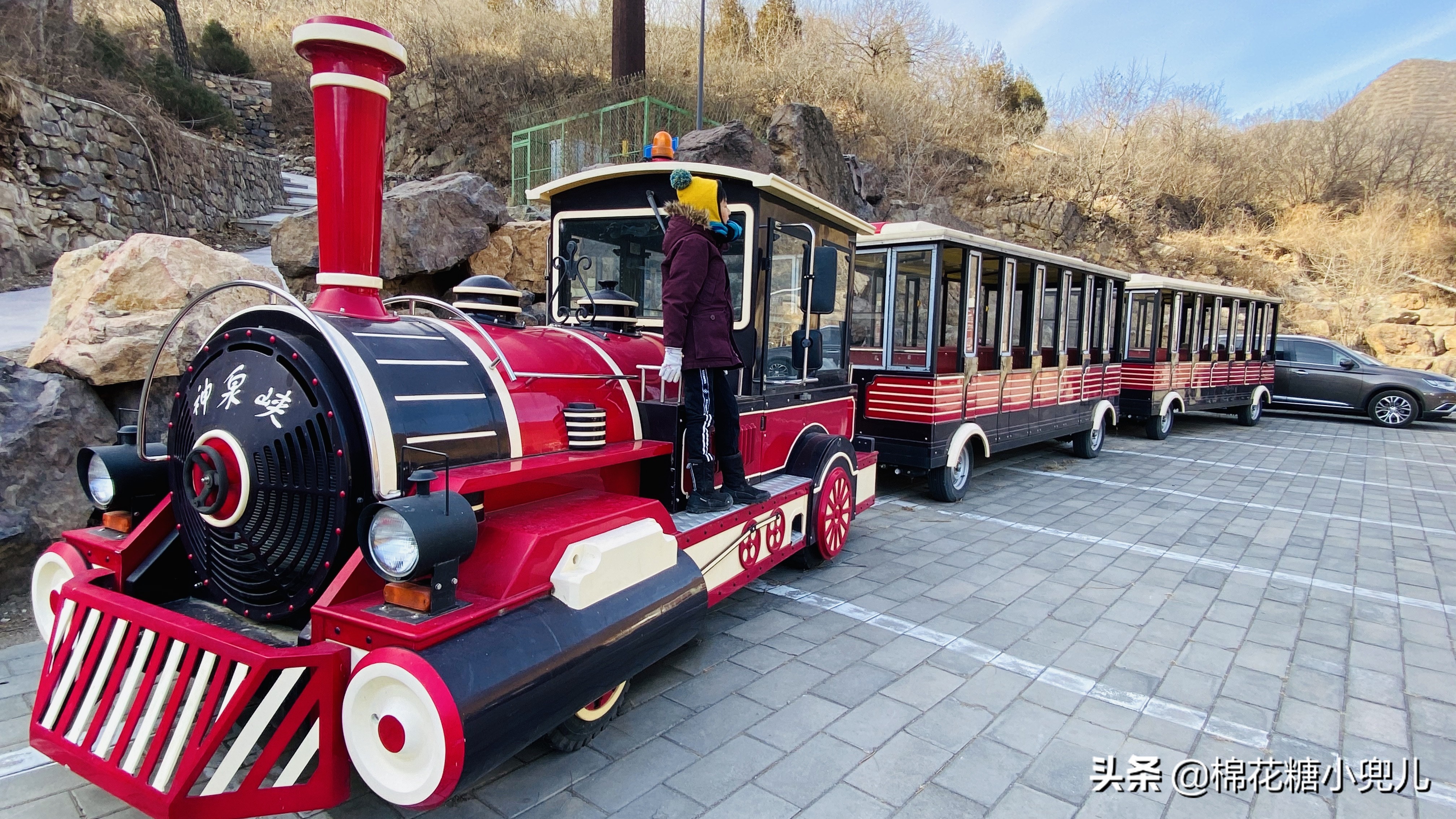 北京郊區(qū)冬季旅行必去的冰瀑布群，距離近無需徒步1小時就能到達