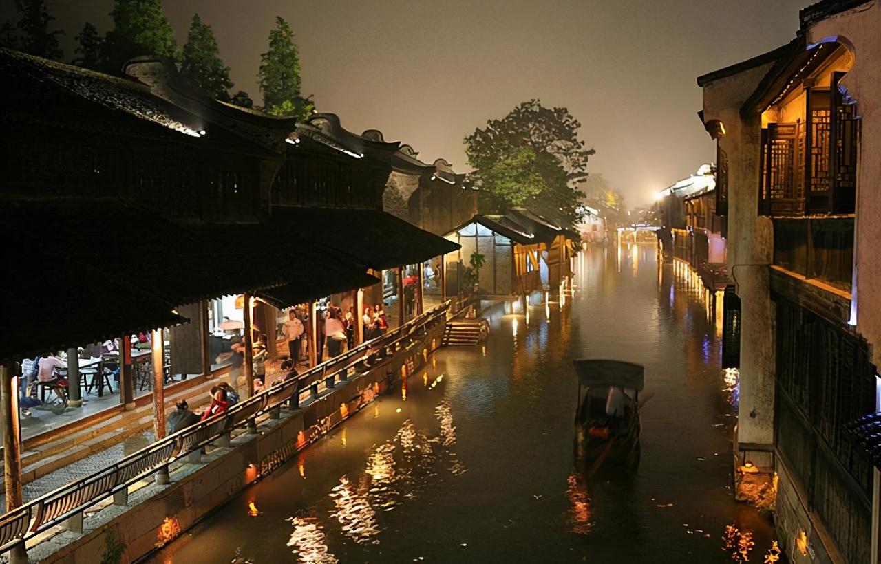 浙江這個(gè)水鄉(xiāng)古鎮(zhèn)，獨(dú)特美景有著別樣趣味，冬暖夏涼頗受游客喜愛