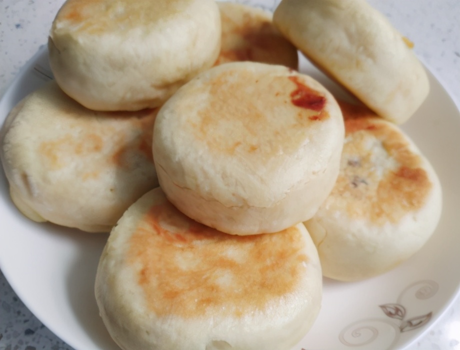 冷天發(fā)面，面點(diǎn)師分享3個(gè)竅門(mén)，暄軟綿密麥香足，發(fā)酵速度快還好
