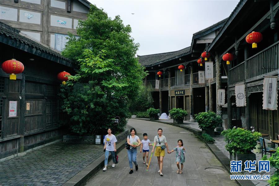 （新華全媒頭條·兩會特別觀察·圖文互動）（2）藍圖已繪就，你我怎么“拼”？——從全國兩會看“十四五”新圖景