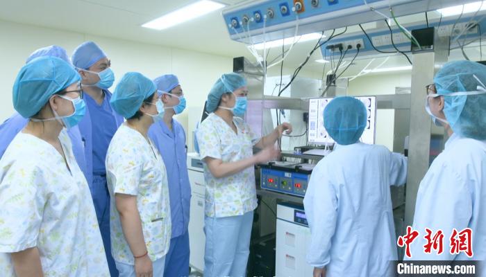 醫(yī)院聚焦降低出生缺陷、女性生育力保存、輔助生殖子代健康等核心問(wèn)題?！?guó)婦嬰 攝