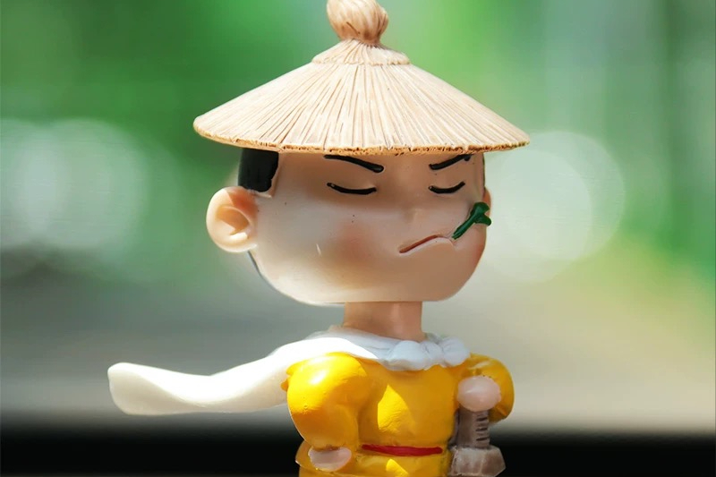 四十歲才明白：最吃虧的就是埋頭苦干，高手都在臥底、模仿