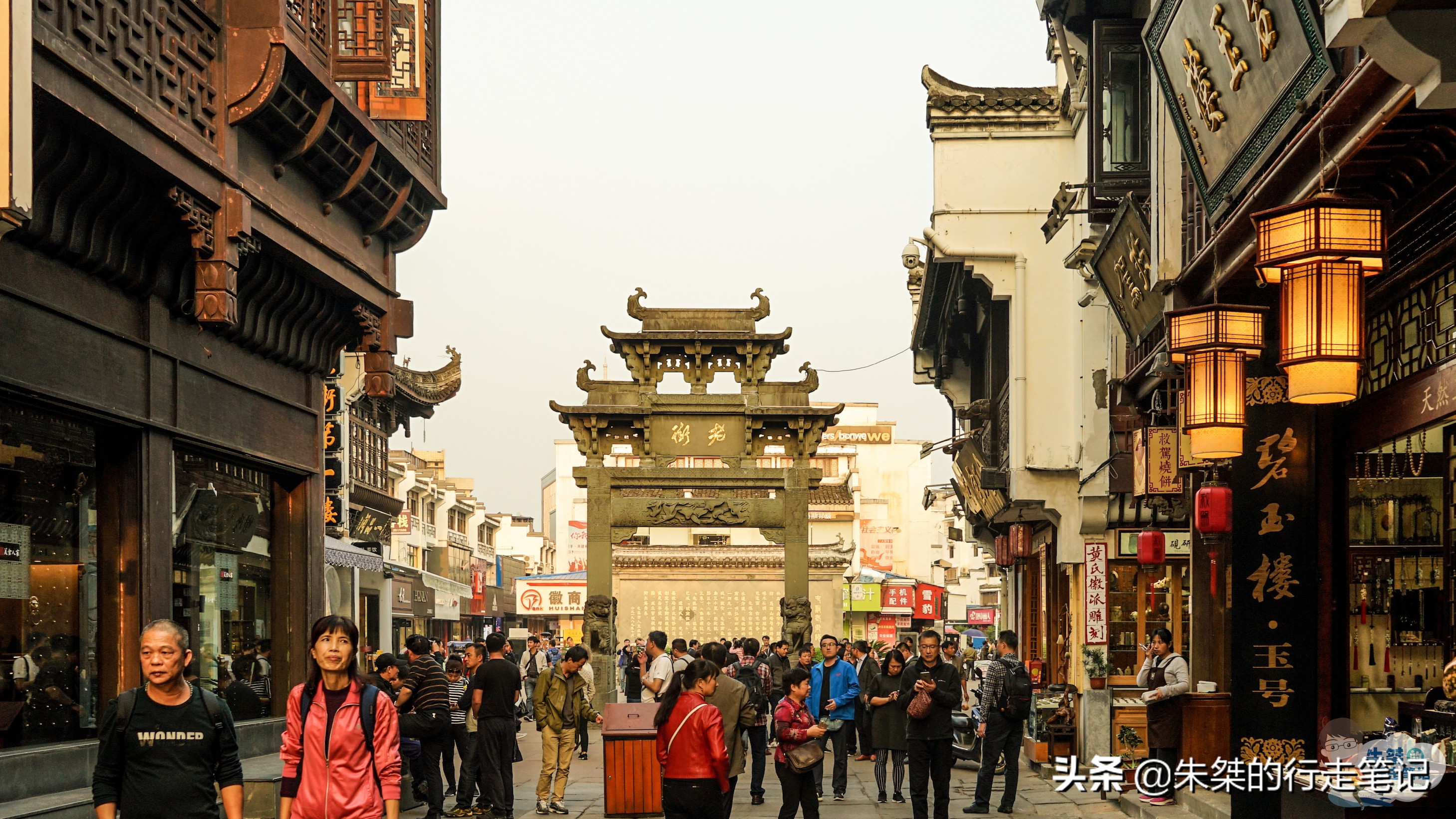 我國最知名的五條老街，吃喝玩樂全不愁，看看你走過哪一條街