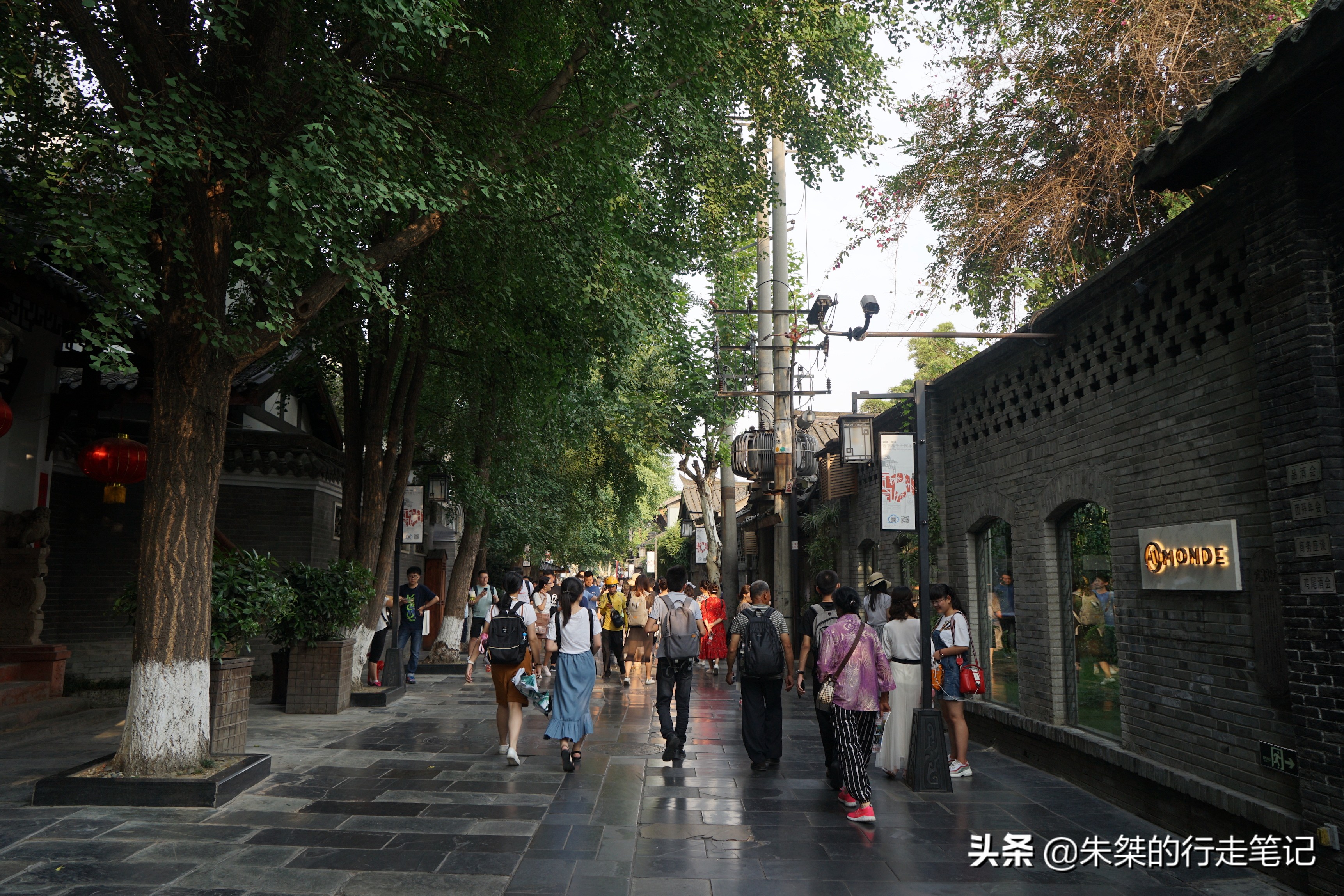 我國最知名的五條老街，吃喝玩樂全不愁，看看你走過哪一條街
