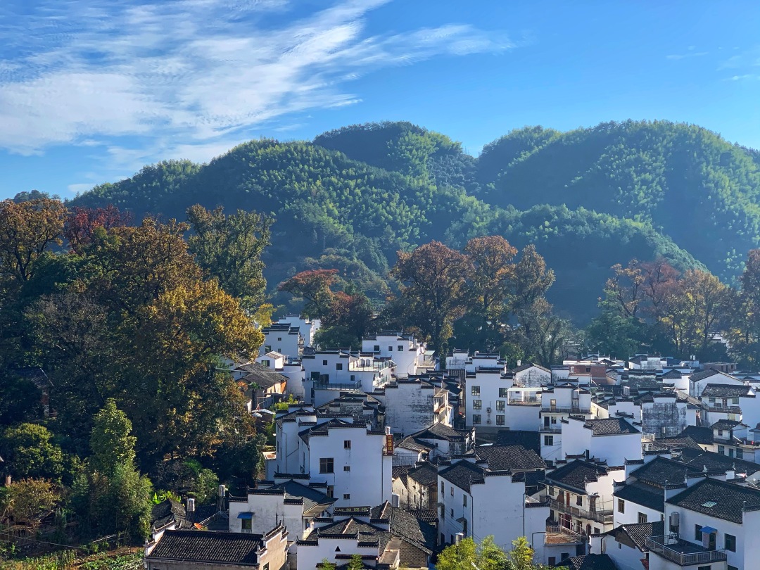 江西深山發(fā)現(xiàn)中國最圓的古村，為千年前南唐國師建造，遠(yuǎn)看似八卦