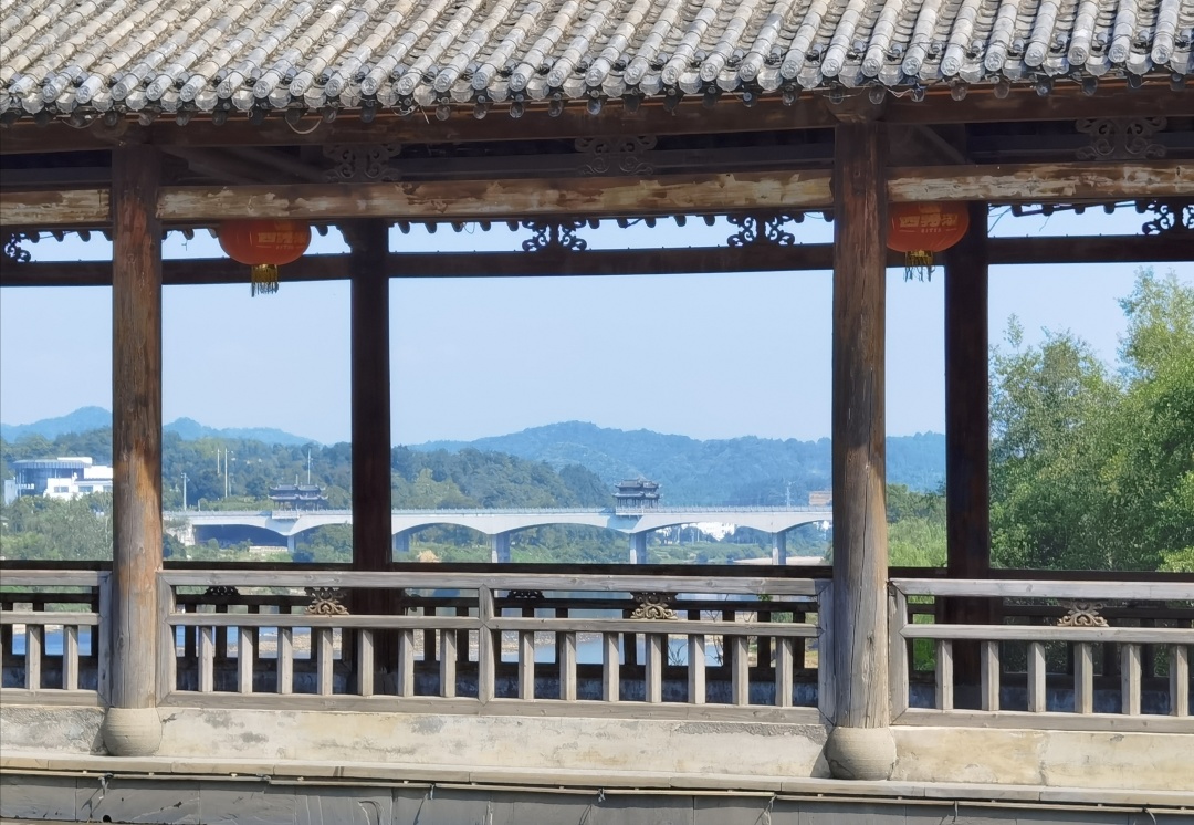 江西深山發(fā)現(xiàn)中國最圓的古村，為千年前南唐國師建造，遠(yuǎn)看似八卦