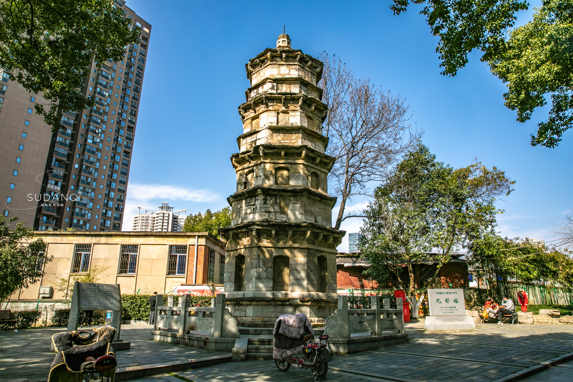 武漢這座古塔相傳是“鎮(zhèn)龍”之物、沒有影子，“江南龍脈”有玄機(jī)
