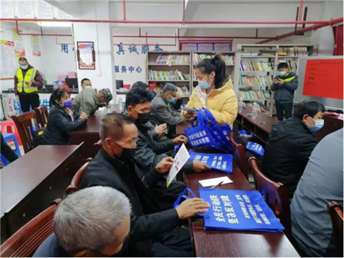 （標(biāo)題加上“廣西”字樣）龍州縣：多角度開展反邪教宣傳工作1046